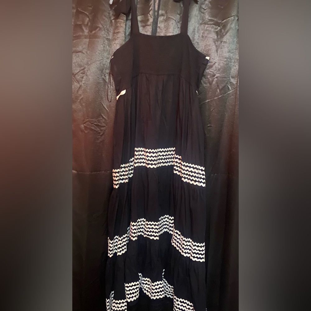 Crown & Ivy Black and Cream Dress